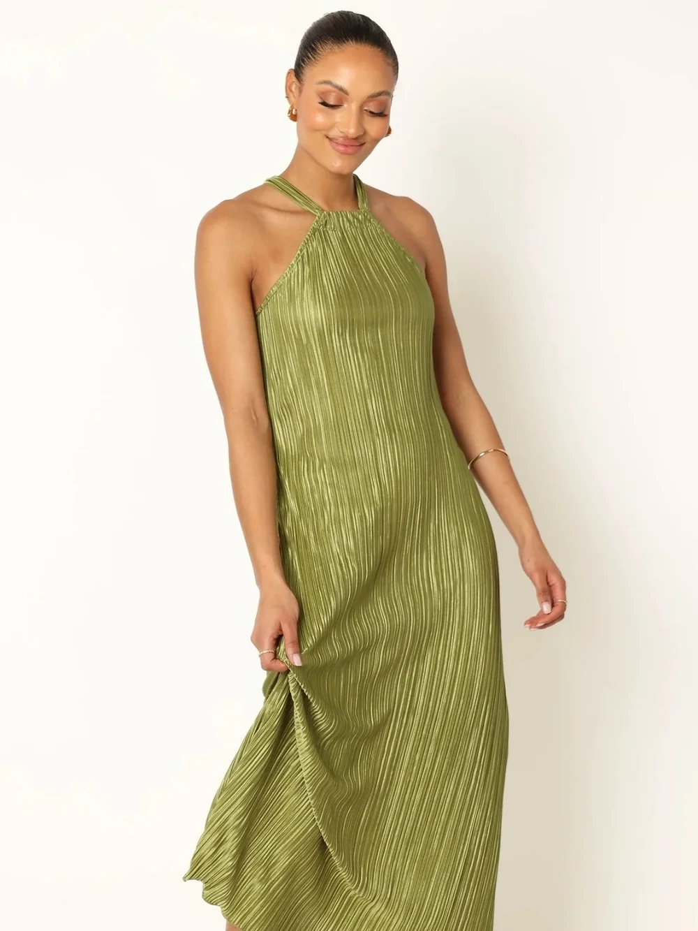 Petal & Pup Olive Halter Pleated Midi Dress - Picture 2 of 9